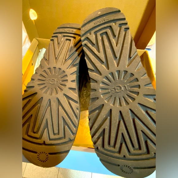 UGG Bailey Bow II Shimmer - Picture 6 of 6